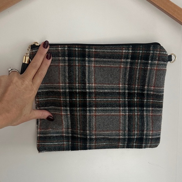 Plaid Crossbody Bag - Black and Gray - Picture 7 of 7
